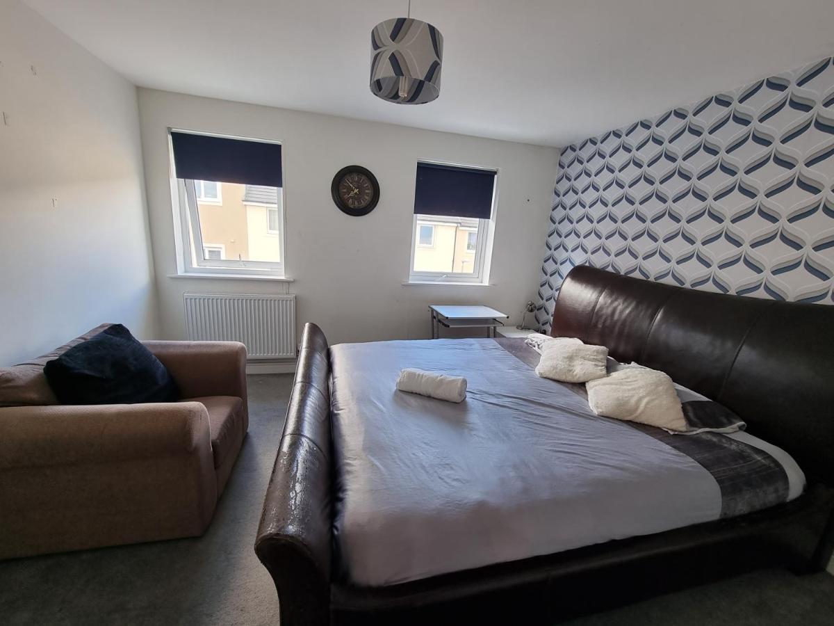 Ubytování v soukromí Superking Bedroom Close To The A30 *